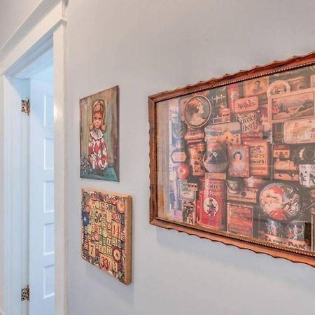 Elegant Colonial With Lovely Details And Character Мемфис Екстериор снимка