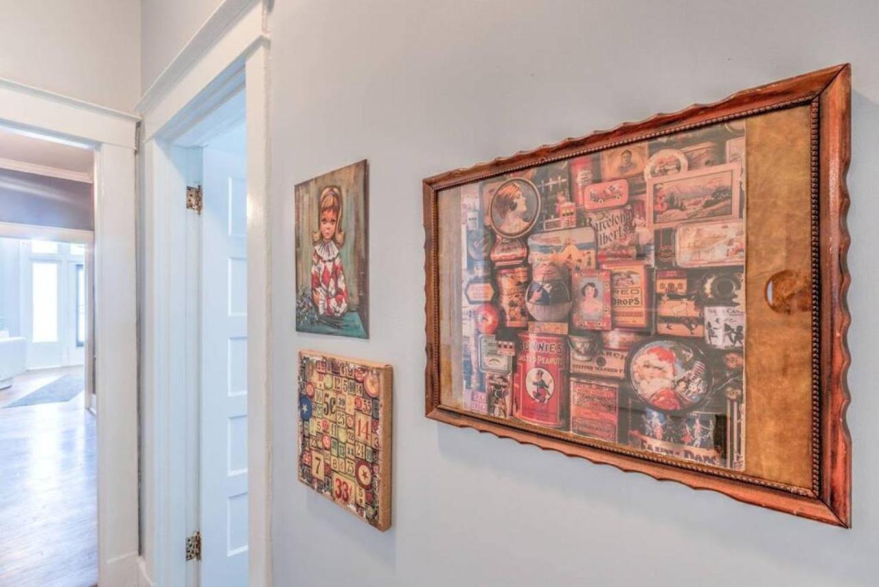 Elegant Colonial With Lovely Details And Character Мемфис Екстериор снимка